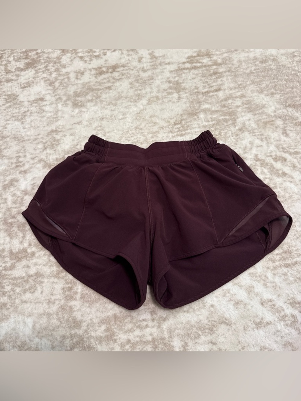Lululemon Hotty Hot Shorts Low Rise 2.5” Cassis Size 2